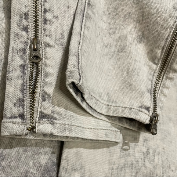 Armani Exchange light grey acid wash jeans with zip ankle - Picture 6 of 7
